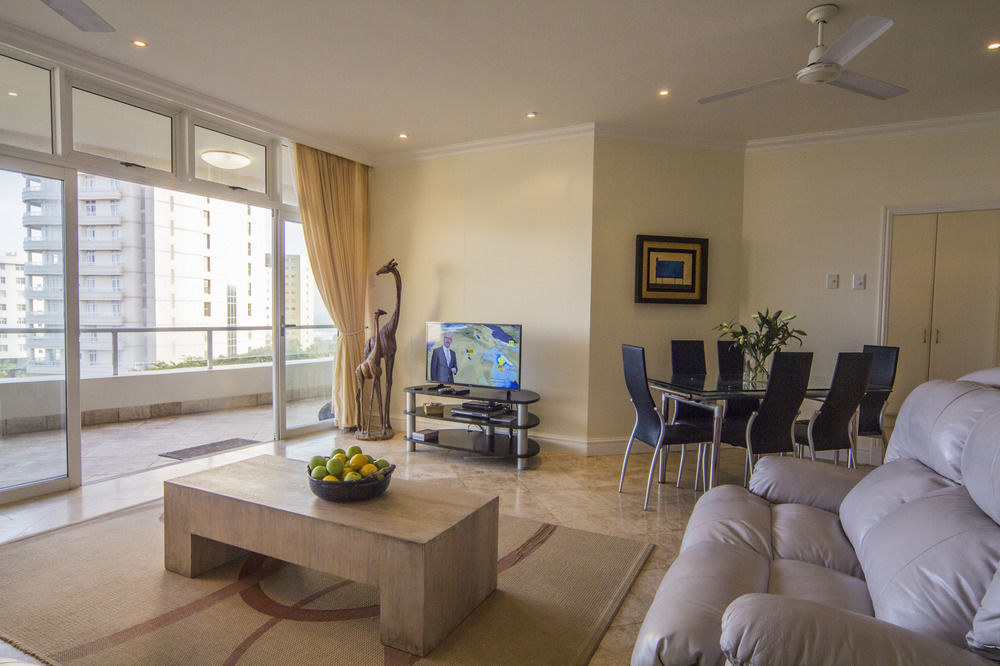 203 Oyster Quays *
